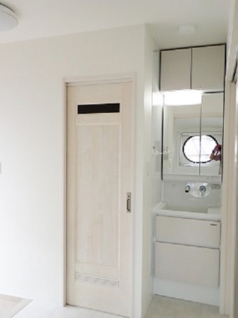 0b72dbb2b763ec21bf8aa2ea8dc200801